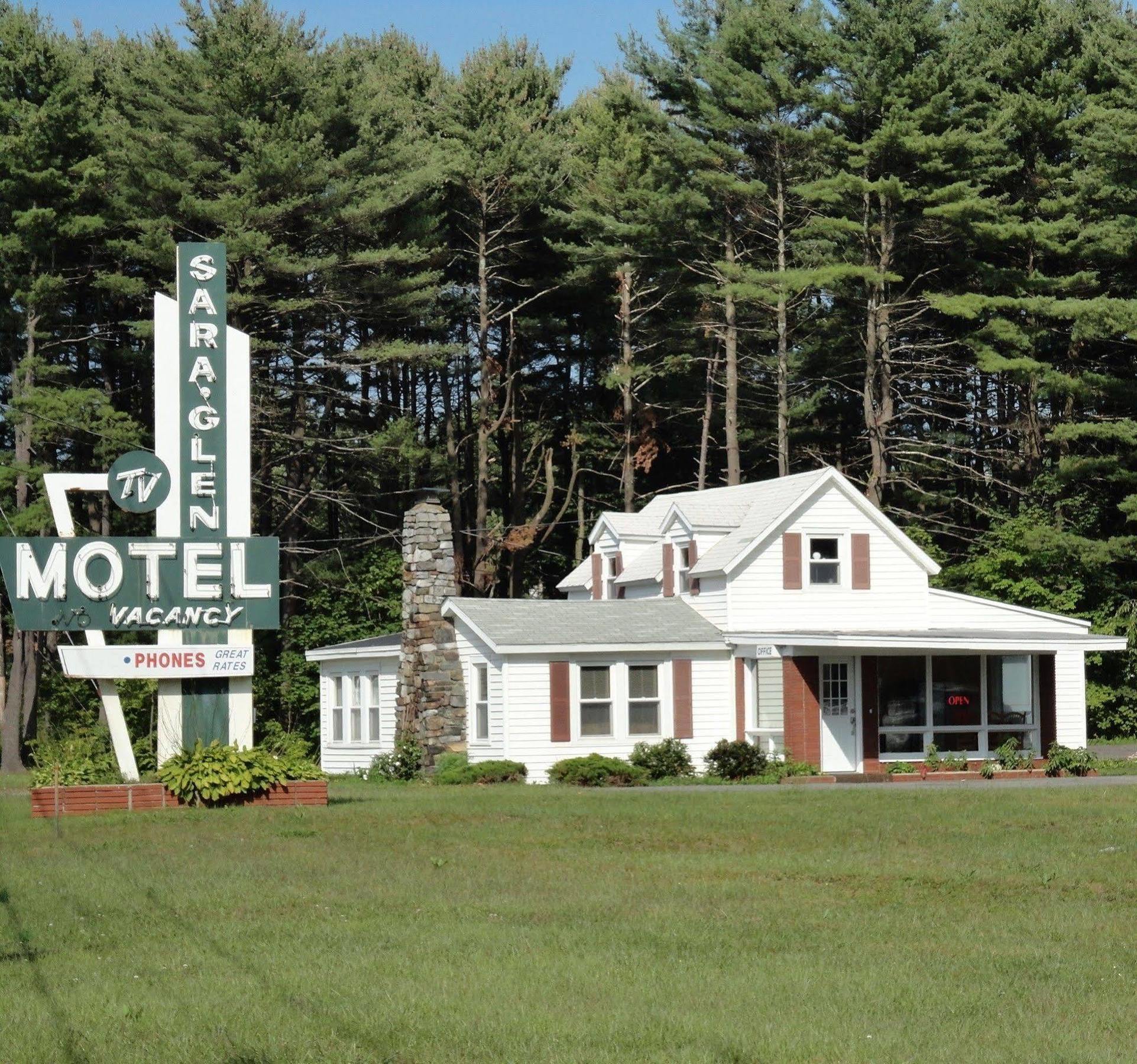 Sara Glen Motel - Saratoga Springs-Glens Falls Dış mekan fotoğraf