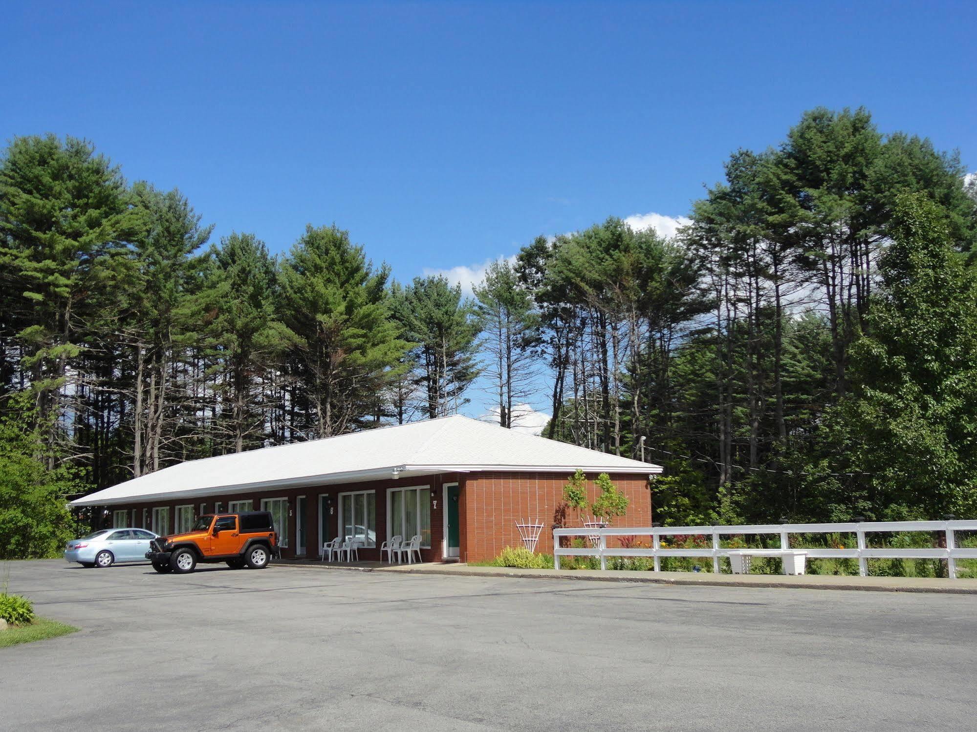 Sara Glen Motel - Saratoga Springs-Glens Falls Dış mekan fotoğraf